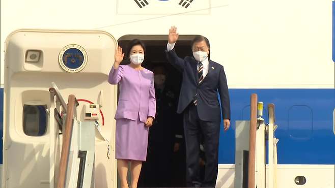 오늘 성남 서울공항에서 출국하는 문재인 대통령