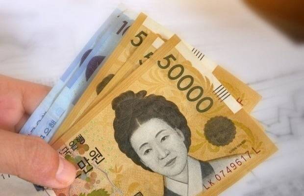 3년간 회사를 옮겨 다니며 9억원을 횡령한 20대 여성이 실형을 선고받았다. 이 여성에게 피해를 입은 회사만 7곳에 이른다. /사진=게티이미지뱅크