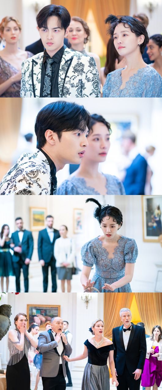 Kim Min-jae and Park Gyoo-yeong, Dary and Gamja-tang, were seen enjoying a luxurious party together.For a moment, the elegant atmosphere is also a bit, and the party chief is soon surrounded by surprise and surprise 3 combo suddenly (the atmosphere suddenly becomes cheap).Kim Min-jae and Park Gyoo-yeong are curious about what kind of big accident happened.KBS2s new tree drama Dali and Gamja-tang (played by Son Eun-hye, director Lee Jung-seop, and production monster Union Corpus Korea) unveiled the Abbott Party Steel Series of Jin Min-jae and Park Gyoo-yeong on the 21st.Dari and Gamja-tang is Ignorance - Ignorance - Muhak 3 The one thing that is a life is Casualism man and Bon-to-Bi-Gutti, but Casimbi-Present woman, who is a life rattle, is an art romance that narrows the gap between each other through the medium of art museum.It is a work that coincides with director Lee Jung-seop of Dan, One Love, Local lawyer Jo Deul-ho, Healer and Baking King Kim Tong-gu, One wonderful day, Witchs Love Son Eun-hye, and Park Se-eun.It is a picture of the appearance of Muhak in the public SteelSeries and the luxurious party hall together.Muhak enters the Party in a white and black-toned, whistling suit but looks awkward somewhere.On the other hand, he wears an elegant blue dress that runs by his side and naturally melts into the atmosphere of the party.The elegant atmosphere is also briefly followed by the revealed SteelSeries Muhak, who is looking at something sharply with his pupils expanding.He is running restlessly, his hands stirring in the air, and he can expect a major accident in front of him.Muhak and Dali are raising expectations for the broadcast, why they are suddenly embarrassed, and why the elegant and luxurious Party chief is in a sudden panic with surprise, embarrassment, and surprise.Dary and Gamja-tang said, I was present at the luxurious party hall running with Muhak, and I was caught up in a huge incident.We need to check on the broadcast what theyve been through.On the other hand, Dali and Gamja-tang, who are the first runners-up of the KBS2 tree drama lineup after a three-month break, will visit viewers at 9:30 pm on the 22nd.