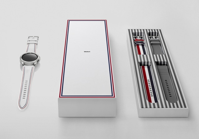 삼성전자가 '갤럭시 워치4 클래식 톰브라운 에디션'을 한정 판매한다. /삼성전자 제공
