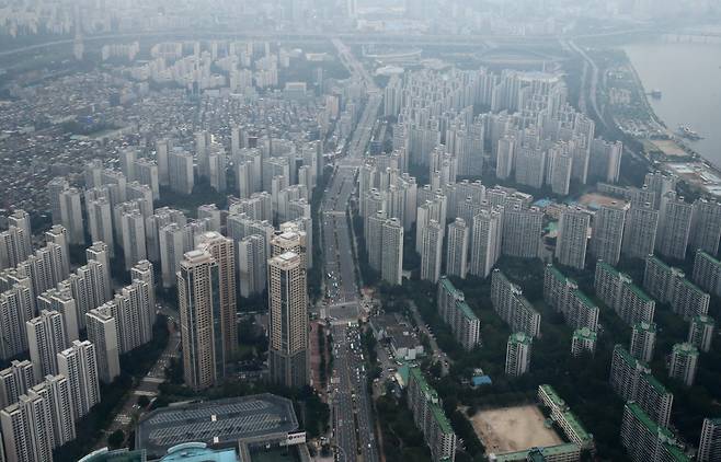 A hazy aerial view of Seoul (Yonhap)