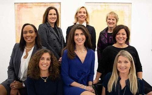 미국 첫 여성 전용 은행 '퍼스트 위민스 뱅크' 설립위원단. <퍼스트 위민스 뱅크 홈페이지 화면 캡처>