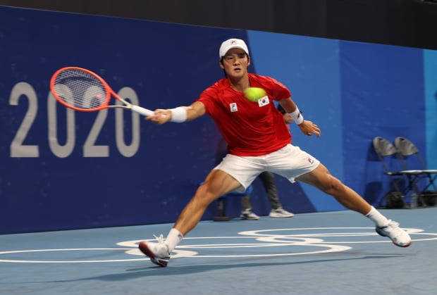 권순우가 남자프로테니스(ATP) 투어 대회 단식 4강에서 역전승을 거뒀다. 사진은 2020 도쿄 올림픽에 출전한 모습. 사진=연합뉴스
