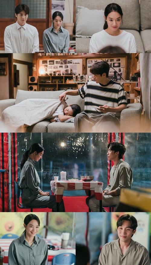 ‘갯마을 차차차’ 신민아, 김선호, 이상이가 삼각 로맨스의 새로운 변환점을 맞게 된다. 사진=tvN