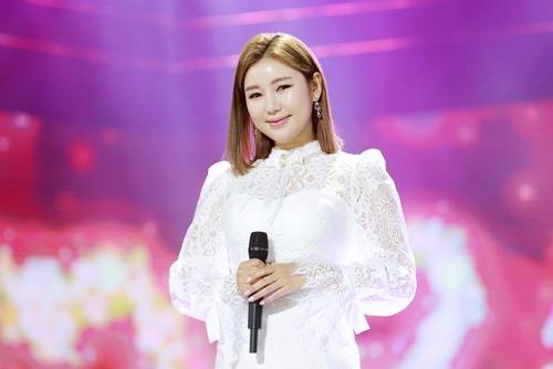 송가인 사진=포켓돌스튜디오