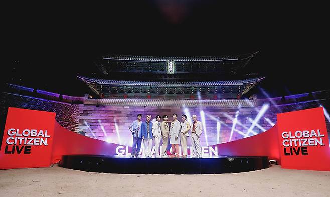 자선 콘서트 ‘글로벌 시티즌 라이브’의 일환으로 이뤄진 BTS의 숭례문 공연 모습. 빅히트뮤직 제공