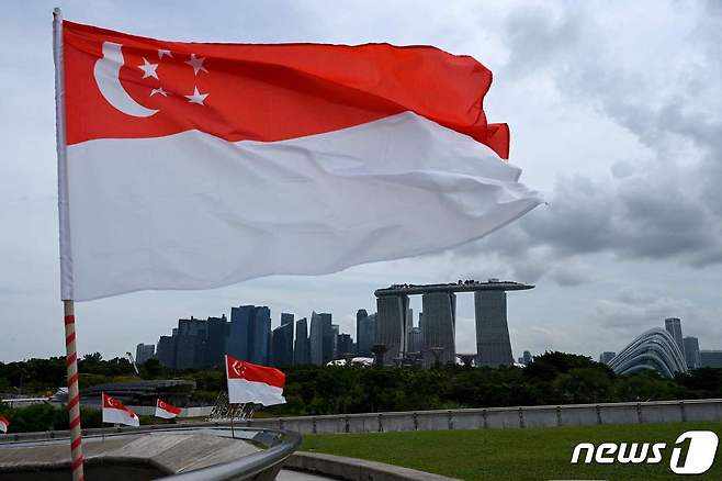 싱가포르 국기. © AFP=뉴스1