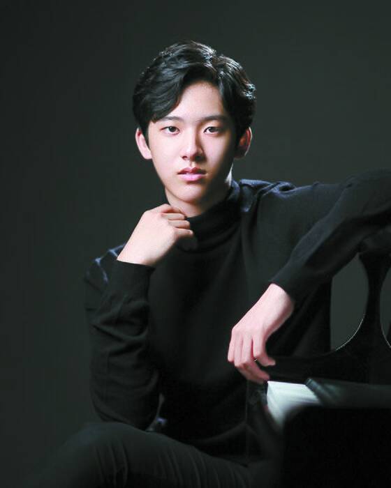 2년 전 15세에 국제 콩쿠르에서 우승하며 등장한 피아니스트 임윤찬. 김호정 기자