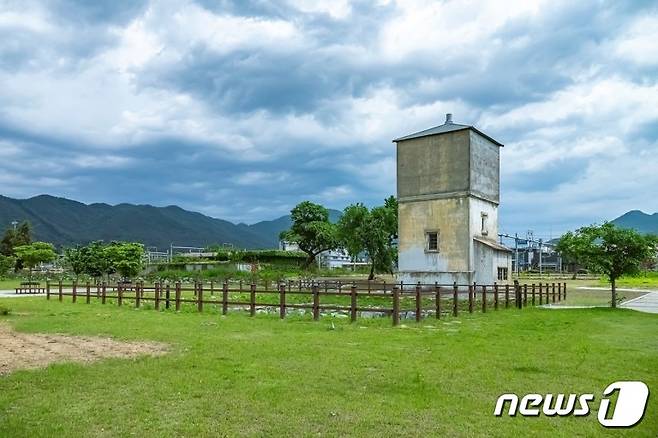 충북 영동군 경부선철도 추풍령역 옛 급수탑. © 뉴스1