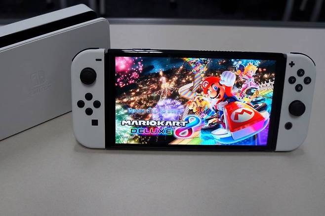 마리오 카트 8 디럭스의 화면 색감이좋다