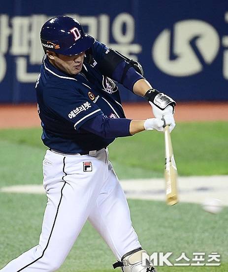 두산 베어스 양석환이 1일 잠실 LG 트윈스전에서 4타수 2안타 2타점으로 활약하며 팀 승리를 이끌었다. 사진(서울 잠실)=김영구 기자