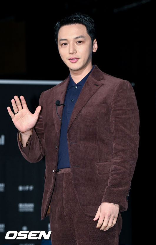 On the afternoon of 9th day, the 26th Busan International Film Festival Byun Yo-han Actors House was held at the Busan Haeundae Centum KNN Theater.Byun Yo-han poses: 2021.10.09