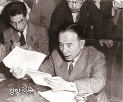1952년부터 계속되던 한일 회담은 1953년 “일본의 한국통치가 한국인에게 유익했다”는 일본측 수석대표(구보다 간이치로·久保田貫一郞·사진)의 망언 때문에 결렬됐다. 구보타의 망언은 한국의 대일 청구권 깎아 내리기 위한 계산된 것이었다.