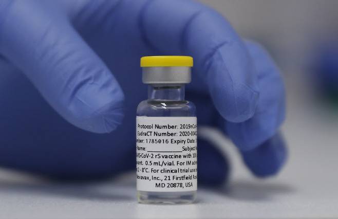 임상에 사용된 노바백스 코로나 백신. (사진=AP/뉴시스)