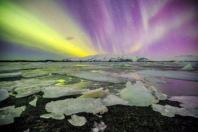 [서울=뉴시스]아이슬란드 오로라 풍경 (사진 = 인터파크투어) 2021.10.15. photo@newsis.com