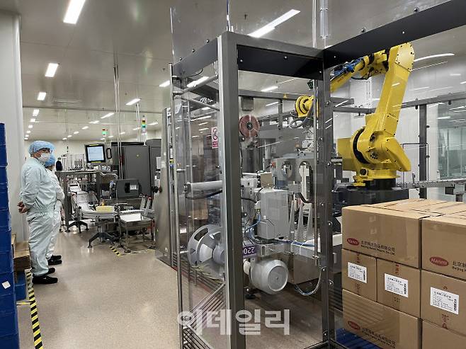 베이징 한미약품 포장 라인. 사진=신정은 기자