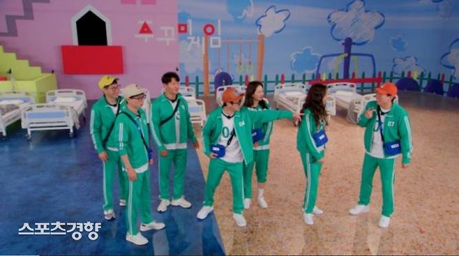‘오징어 게임’을 패러디한 ‘주꾸미 게임’을 방송한 SBS 예능 ‘런닝맨’의 한 장면. 사진 SBS