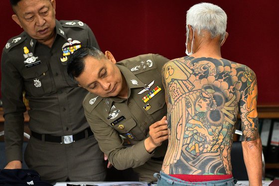 지난 2018년 10월 태국에서 체포된 일본인 야쿠자 시게하루 시라이의 모습. AFP=연합뉴스