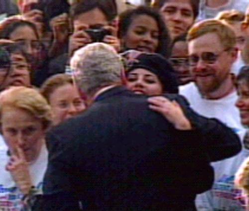 르윈스키는 백악관에 입성한 지 4개월만에 클린턴과 연인 관계로 발전했다./사진=로이터