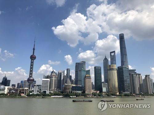 중국의 경제 중심 도시 상하이 푸둥지구의 빌딩들 [촬영 차대운]