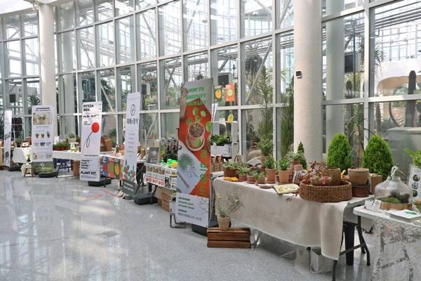 세종수목원은 관람객이 직접 보고 만들 수 있는 체험 교육이 많다.