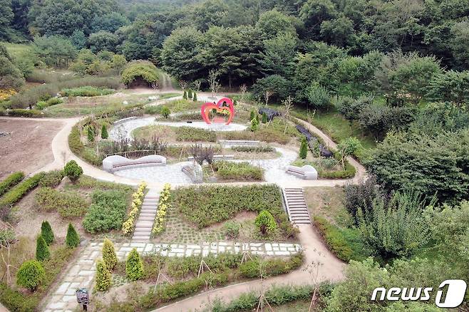 진천 민뢰산 자연생태공원 산림공원.(진천군 제공)© 뉴스1