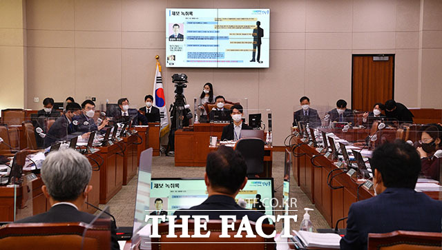 또 김남국 더불어민주당 의원은 이재명 경기도지사에게 금품을 전달했다고 주장한 박철민 씨와 관련한 제보 녹취 파일을 공개했다.