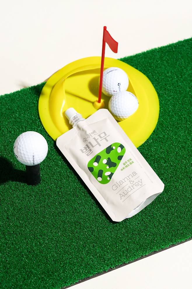 ‘숙취엔 벌나무’는 특허받은 벌나무추출농축액이 81.9% 함유돼 특히 활력충전과 숙취해소에 효과가 있다.