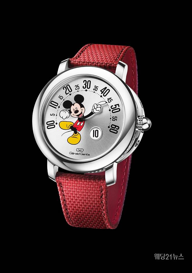 제랄드 젠타 아레나 레트로그레이드 위드 스마일링 디즈니 미키 마우스
