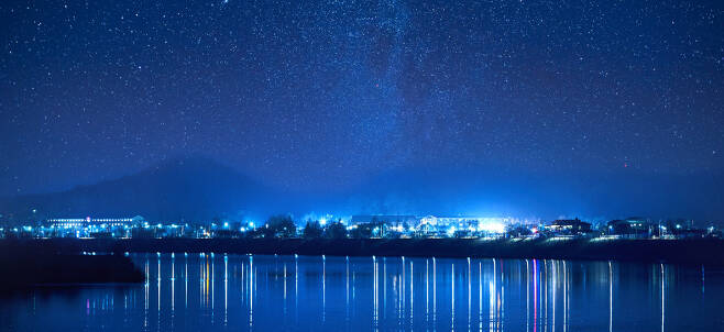 A view of Chuncheon city at night (Korail)