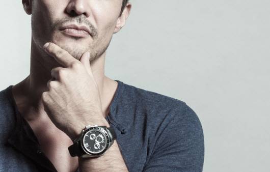 남성확대 수술을 고민 할 때 비용이 비교적 저렴하고 수술이 간편한 실리콘 보형물을 선택하는 경우가 많다