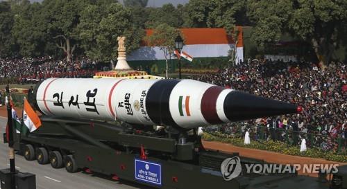 인도군 장거리 미사일 아그니-V  [AP 연합뉴스 자료사진. 재판매 및 DB 금지]