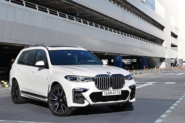 BMW X7 xDrive40i M 스포츠 패키지 시승기