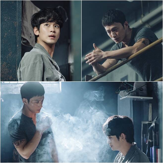 One day Kim Soo-hyun and Kim Sung-kyu predict the synergy of disassembly with two men with 180 degrees different.The Coupang play series One Day (directed by Lee Myung-woo/produced Chorokbaem Media, The StudioM, Gold Medalist) to be unveiled on November 27 will be a fierce survival of the Hyun-soo Kim (Kim Soo-hyun), who became Murder The Suspect overnight in an ordinary college student, and the under-the-top third-class lawyer, who does not ask for the truth (Cha Seung-won) Greenes eight-part hardcore crime drama.In this regard, the first meeting scene in which Kim Soo-hyun and Kim Sung-kyu of One Day became the normal college students Hyun-soo Kim, who became Murder The Suspect overnight, and Do Ji-tae, the absolute power of Prison and reigning figure above the law, was captured.In the drama, Hyun-soo Kim, who has never been in the world of prion, is in a situation where he has a child contact with Doji Tae, who leads to the king of prion world.The appearance of Do Ji-tae, who watches the Hyun-soo Kim with a hard-on-the-scenes look, shows sharp tension.The meeting of the unpredictable two men is raising questions about the beginning of destruction, another opportunity window, and the life of the dangerous Hyun-soo Kim.Kim Soo-hyun and Kim Sung-kyu are actors with extraordinary auras that overwhelm the audience, the production team said. Please check out the inner Acting of two actors and the deep stories in them to show what the eyes Remady is through one day.(Photo Offering: Coupang Play, Chorokbaem Media, The StudioM, Gold Medalist