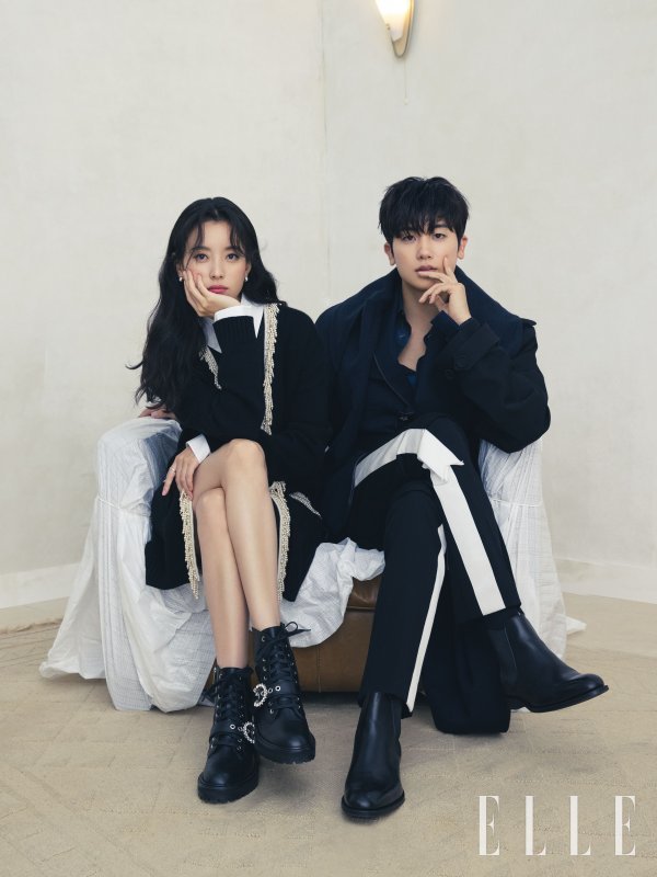 The filming, which was conducted as a single couple of two actors, focused on capturing the complex subtle chemistry of Han Hyo-joo and Park Hyung-sik.Like the appearance of 13 years old Yunsae spring and Jung Ihyun, who double their ability and excitement when they are together in the play, the two actors also boasted a fantastic teamwork and increased their concentration on each cut.Han Hyo-jooo was divided into a police commando Yunsae spring with fast situation judgment, determination, and strong guts.I thought it was not different from me when I read the script, he said of the new spring character, and I felt like I could project myself as I am now.It is similar to good behavior, after-emotions, he said.As for Park Hyung-sik, who first breathed, Park Hyung-sik has good energy to illuminate the surroundings.When he comes to the scene, the surroundings brighten by themselves. Park Hyung-sik, who was the first return work after the war and divided into a clever and smart powerful group, Detective Jung Ihyun, said, It was attractive to express the character in a simple and clear way, and to spread the emotional line deeply and coolly.Action Shin also tried to capture the viable actions that Detective would actually use when it faced extreme situations. As for his opponent actor Han Hyo-jooo, he said, I am a lot of sisters, and at some point I am playful and free-spirited.I was able to endure it because of the big shooting of my physical strength. Han Hyo-jooo and Park Hyung-sik pictures can be found in the December issue of Elle.