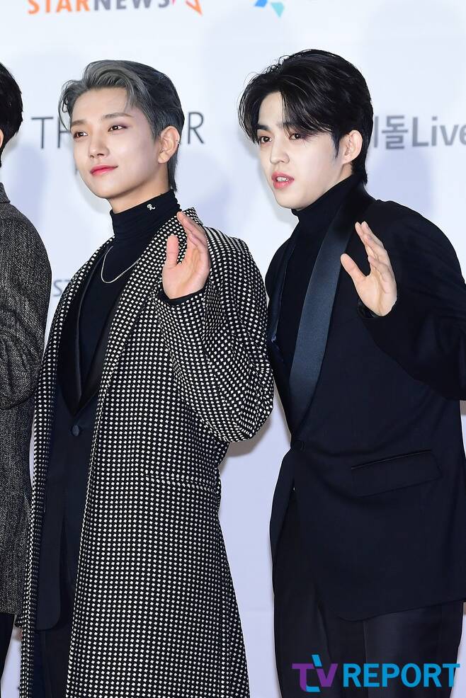 Group Seventeen Joshua and Scoops are attending the 2021 AAA red carpet event held at KBS Arena in Gangseo-gu, Seoul on the afternoon of the afternoon.Meanwhile, 2021 AAA will be broadcast live on the video platforms U + Idol Live, Hulu, SPOOX and KAVECON on the 2nd.