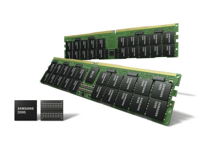 삼성전자가 공개한 업계 최선단 14나노 DDR5 D램. /삼성전자 제공