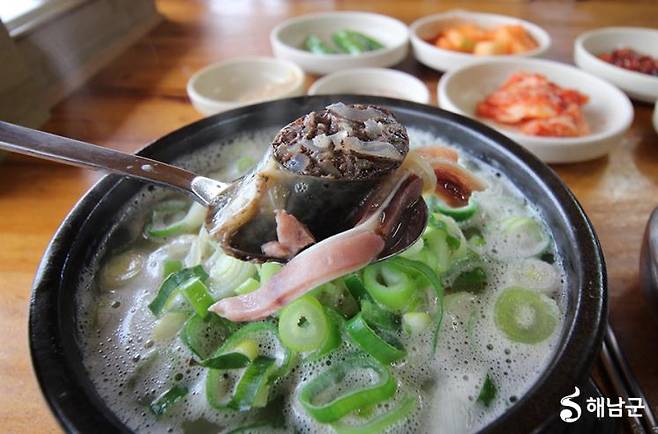 신창손순대국밥