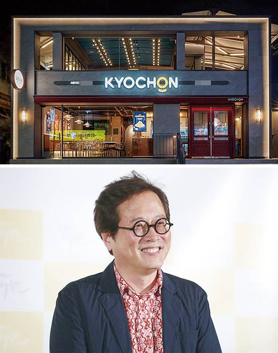 교촌치킨을 운영하는 교촌에프앤비는 지난 11월 치킨 가격을 최대 2000원 인상했다. 가격 인상 후 치킨 맛에 대한 논쟁도 이어졌다. 황교익 맛 칼럼니스트는 ‘한국 닭은 작아서 맛이 없다’ ‘2만원 주고 먹을 맛은 아니다’라는 내용의 게시글을 연일 SNS에 올리며 한국 치킨 때리기에 나서고 있다.
(매경DB)