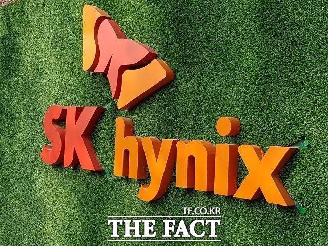 SK하이닉스가 인텔 낸드플래시 사업부 인수와 관련해 중국 당국의 승인을 받았다. /더팩트 DB