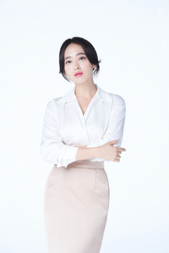 As Actor Kim Min-jung and his agency WIP (Double U.P.) were subject to deliberation on the Dispute Resolution Coordination by the Korea Entertainment Management Association (hereinafter referred to as Annual sales or), the tampering (pre-contact) of other agencies against Kim Min-jung was banned.We have received an application for arbitration of Dispute resolution in the Annual sales or the Committee for the Coordination of the Dispute Resolution due to the Dispute Resolution of WIP and Kim Min-jung, said Annual sales or. It is considered to be an important issue related to the closed contract dispatch resolution, and we are conducting ethical deliberations according to the operating rules. They said, We are currently grasping the authenticity of all the relevant Dispute resolutions raised by both parties in this Dispute Resolution. We request Kim Min-jung to attend the Supreme Court for more fair ethics and the contents of the statements submitted by WIP. The punishment committee is planning to finalize the results as soon as possible through ethics deliberation, so we prohibit the prior contact with Kim Min-jung, the party of the Dispute resolution, until the final result is made.In addition, Annual sales or emphasized, It is an inevitable measure to prevent double contracts of members or dispute resolutions in advance, so members (company) should be aware of the benefits and do not have any mistakes in their work.Meanwhile, their Exclusive contract Dispute resolution was raised by Kim Min-jung against the automatic extension of contracts raised by WIP.Kim Min-jung said, I wrote a new contract and put in a phrase that if the company can not settle the output fuel, the representative is responsible, but the representative has been out of contact for two months before the end of the shooting of the evil judge.However, WIP said, Kim Min-jung claims that the exclusive contract was terminated in March, but we have implemented the management work until the evil judge, which was filmed in July.In addition, it is not understandable to claim the termination of the Exclusive contract within four months of the termination of the contract. However, Kim Min-jung said, There was an individual contract to fulfill the management obligation until the devil judge. From February, the devil judge fee was not paid.Since then, WIP has applied for a Dispute resolution adjustment to Annual sales or, but Kim Min-jung has applied for a deposit bond for WIP, and Dispute resolution continues.