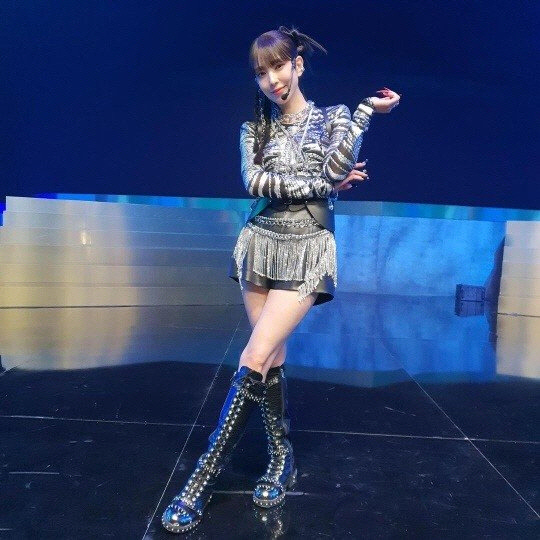 BOA has redebuted the girl group in 21 years.The BOA released several photos on his SNS Instagram on the 28th, along with an article entitled I am awkward ... GOT the beat # Godderbeat #GirlsOnTop.In the photo, the BOA poses as an idol in short hot pants and boots, and attention is focused on intense costumes like a female warrior.The previous day, SM Entertainment released a new unit consisting of singers.SM said it will launch a new concept project Girls On Top and GOT, in which female singers from its group will showcase new combinations of units by theme.The first unit, GOT the beat, was made up of seven SM signboard singers including BOA, Girls Generation Taeyeon, Hyoyeon, REDVelvet Seulgi and Wendy, Aespa Caria and Winter.It is surprising that the BOA debuted in 2000 and the Aespa debuted in 2020 act as a unit.Girls Generation debuted in 2007 and REDVelvet in 2014.Fans are paying attention to new music and performances that they will show beyond generations.Meanwhile, BOA has been a judge on Mnet entertainment Street Woman Fighter, which caused the syndrome this year.