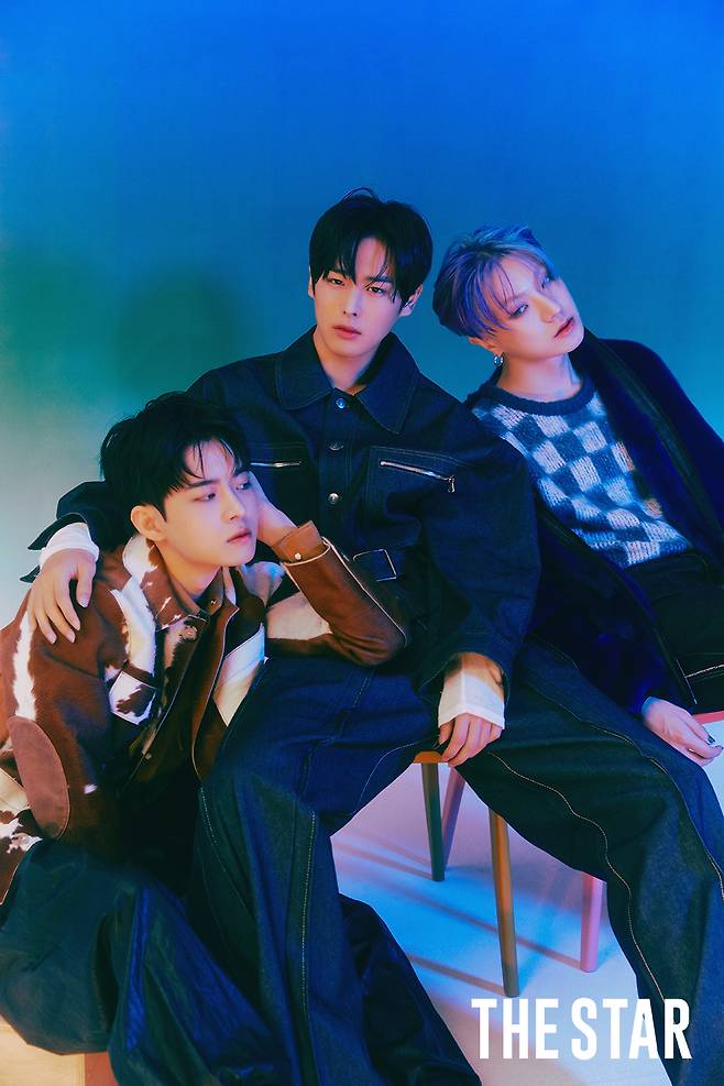 In this photo, which was released in the January issue of The Star Magazine, Victon showed off his mature visuals.The members in the public photos gathered in a unique atmosphere and gave their own sexy boys.Especially in the photo shoot, all the staff members greeted politely and took a picture of the professional idol.In an interview after shooting the picture, Victon said, I am preparing for a comeback in January.There are members who have changed their hair style, and this is a signal to announce our comeback. He said confidently, I am practicing hard while waiting for the day I meet fans. Asked about the new album spoiler, Sejun said, I tried to put a bright and refreshing figure. Suvin said, The difficulty is very high among the songs I have ever made.I wonder how the results will come out by taking pictures in a way that I have never done before. Choi Byung-chan, who received a favorable performance for his role as a escort warrior of Park Eun Bin in the recent drama Yeonmo.When asked what he cared most about when acting, he said, I was very concerned about everything in acting, such as expression and tone.My character shows emotions mainly with expressions rather than ambassadors, but I was worried and tried hard because acting was not easy. He also said, I thought tone and tone were important because I was the first to see the drama. As for whether there is a time to miss Han Seung-woo, a member of the army, he said, Everyone misses it.Nowadays, when I prepare for a comeback with members and groups, I feel like one person is missing.  Why do you think it is so empty?When I feel like I have a lot of thoughts about my brother, he said.Finally, about the desire to achieve in the new year 2022, Chan said, I have been thinking a lot recently because of my poor health.I hope everyone stays healthy without being hurt. Victons fascinating 18p large specials, real personal interviews and group interviews are available in the January issue of The Star (released on December 30), and the interview video with Showmeyerback can be found on The Stars official YouTube.