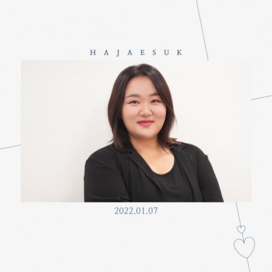 On July 7, Mystic Actors, a subsidiary of Ha Jae-sook, said through the official Instagram, # Ha Jae-sook # HBD is a beautiful smile that tells Happy Virus. Happy birthday!Have a day full of joy. In the photo, Ha Jae-sook is wearing a simple and sophisticated black suit and smiling.Ha Jae-sook has collected a lot of topics by losing 24kg due to thorough diet management and Exercise.Meanwhile, Ha Jae-sook married a non-entertainer lover in 2016 and is living in Goseong, GangOne Province. He appeared on KBS2 weekend drama Oke Photon and received great love.PhotoMystic Actors SNS