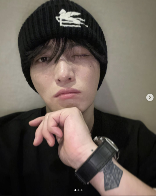 Jaejoong showed off her unwavering beautyOn the 9th, Jaejoong posted several photos on his SNS with an article entitled # Cyworld Sensitivity # Todays Higher Hazard   Ildo ing.In the open photo, he was wearing a black beanie and staring at the camera. The fans who saw it responded such as crazy, brother suffered and age is only eating me.On the other hand, Jaejoong is filming a drama Bad Memory Eraser with Jin Se-yeon.jaejoong SNS