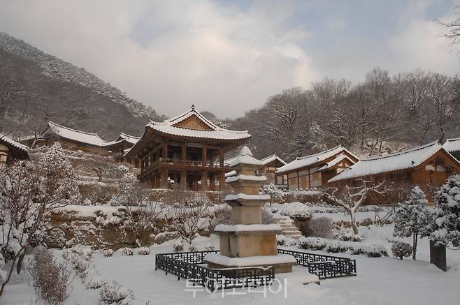 겨울 부석사 설경 사진