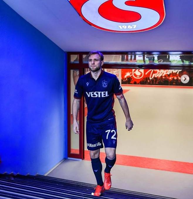 티모테우슈 푸하슈(트라브존스포르). 트라브존스포르 인스타그램 캡처