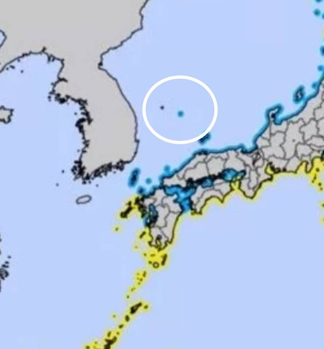 남태평양의 섬나라 통가 인근 해저의 화산 폭발로 일본에 쓰나미(해일) 경보가 내려진 가운데, 일본 기상청은 급박한 와중에도 지도상에 ‘독도’를 포함시켰다. 일본 기상청 캡처