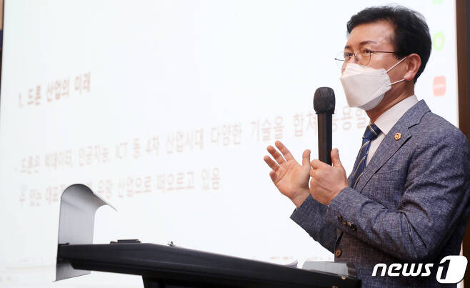박용근 전북도의원이 전북의 상수도 요금 인하를 위한 대책마련을 촉구했다. /뉴스1 © News1 유경석 기자
