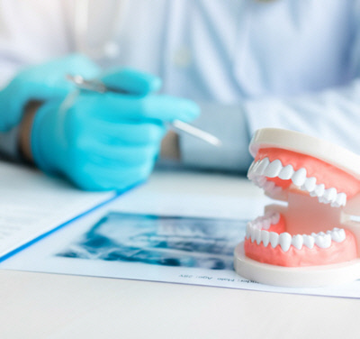 코로나19 감염 우려로 치과 진료를 미뤄왔던 미국인들이 다시 치과를 찾기 시작하면서 치과 기자재 수요도 늘어날 전망이다. 코트라 제공